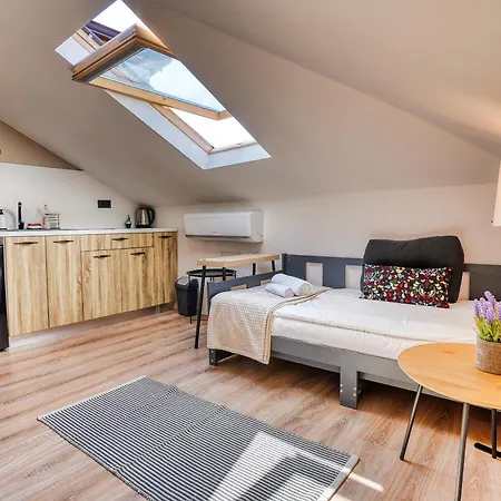 Lily's 3 By Bulgarentals - Apartment